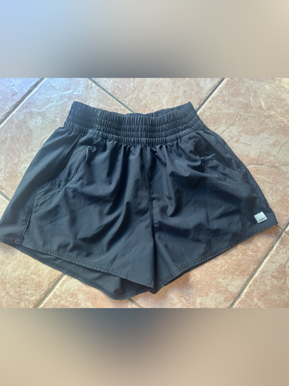 Vuori Black Athletic Elastic-Waist Running Shorts
